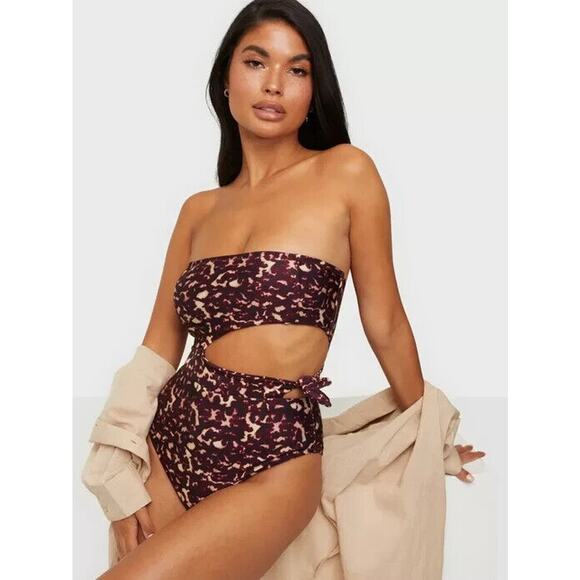 MinkPink NWT Retrospect One Piece Swimsuit Multi Color Size S - Picture 1 of 6